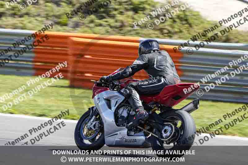 cadwell no limits trackday;cadwell park;cadwell park photographs;cadwell trackday photographs;enduro digital images;event digital images;eventdigitalimages;navarra;no limits trackdays;peter wileman photography;racing digital images;trackday digital images;trackday photos